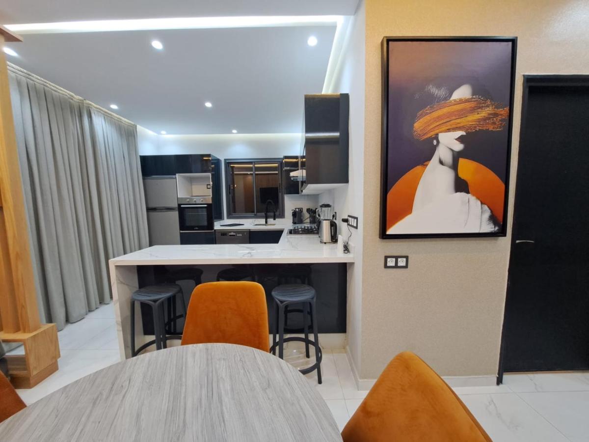 Le Penseur - Gare Tgv/plage 3mn Appartement Tanger